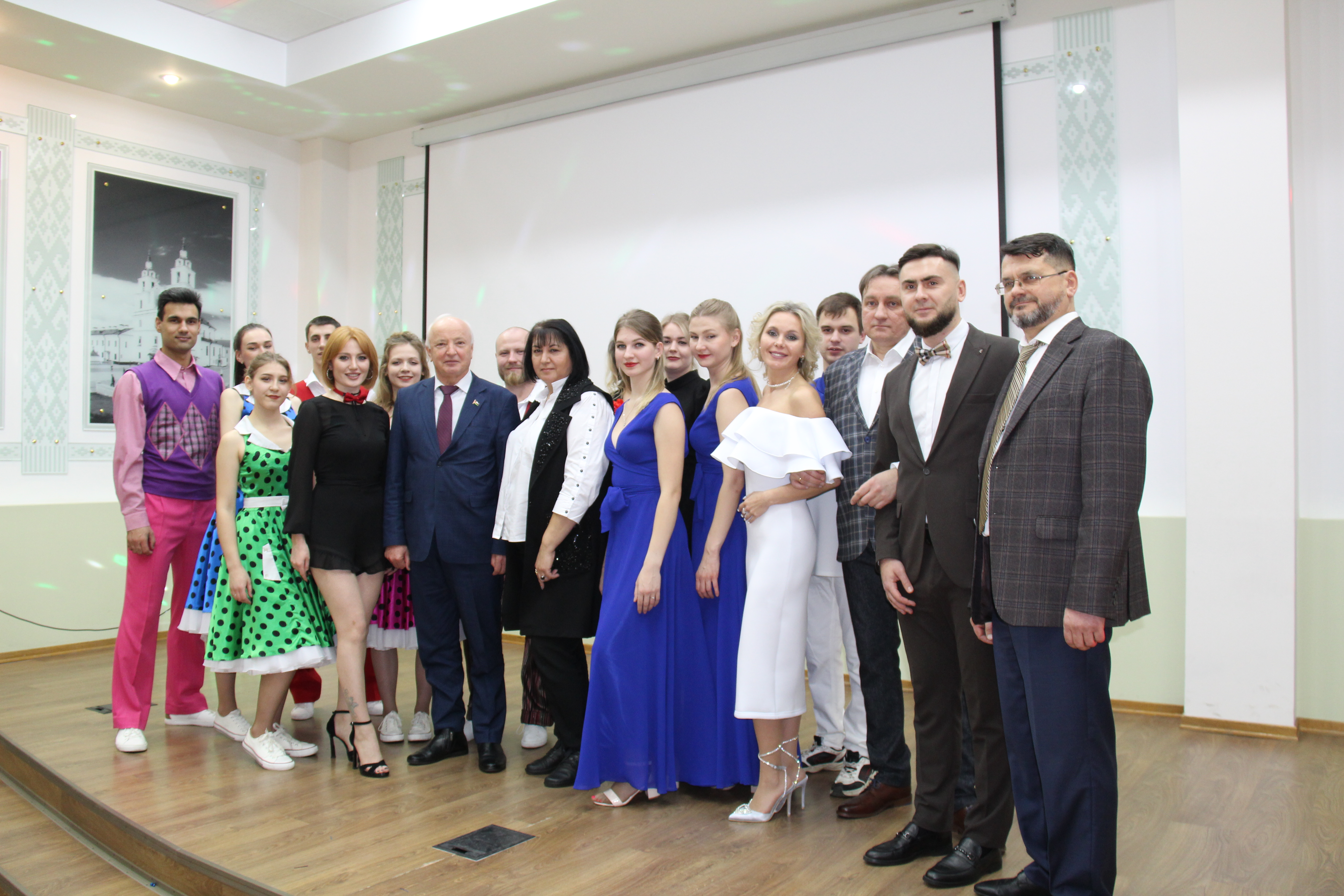 С профессиональным праздником дорогие коллеги!