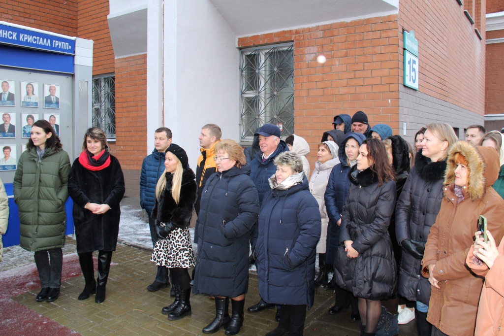 Обновленная доска почета: 27 сотрудников удостоены почести | Наши последние новости