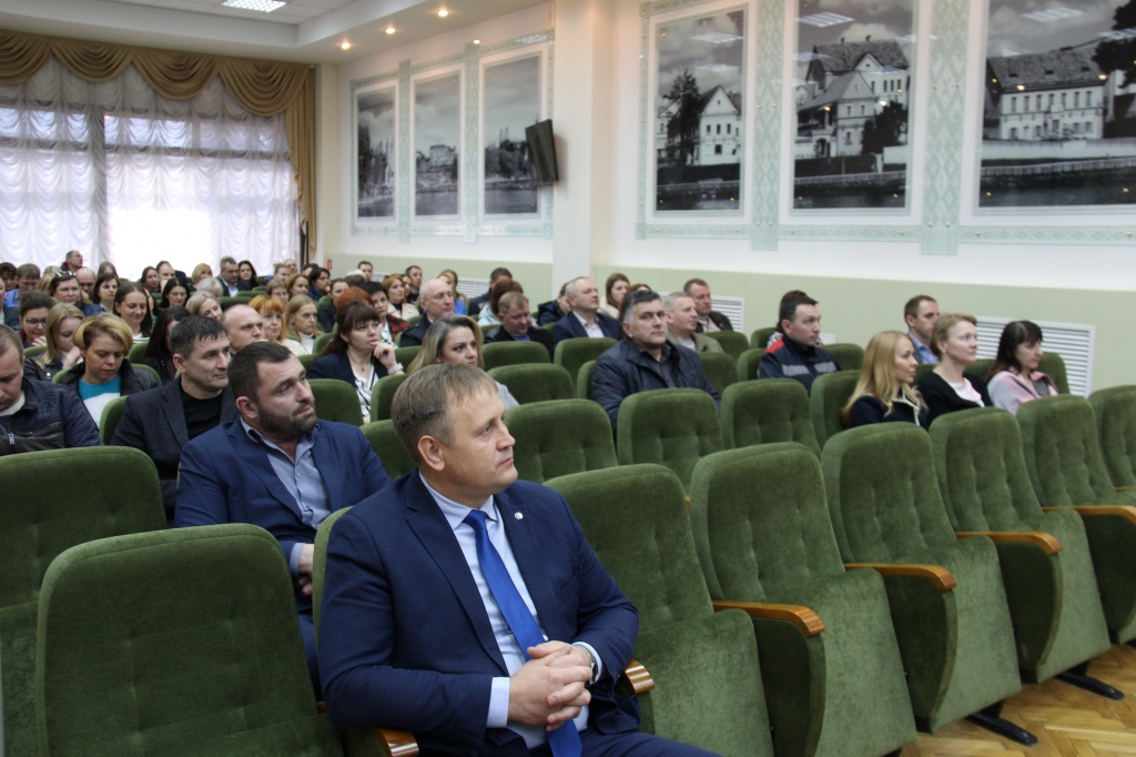 День информирования с депутатом Андреем Савиных